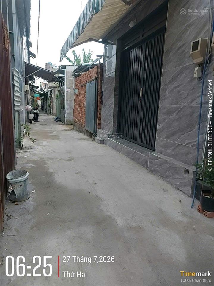 Bán nhà khu ven sông sau lưng gigamall phạm văn đồng.dt 79m2.trệt 2 lầu. sổ hồng đầy đủ.giá 7.2 tỷ