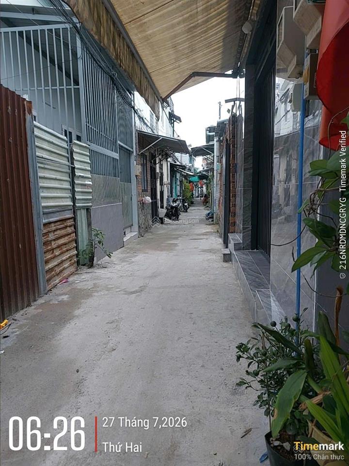 Bán nhà cách gigamall phạm văn đồng 300m. dtsd 85m2. 1 trệt 1 lầu. 3pn 2wc. sổ hồng. giá 5.3 tỷ