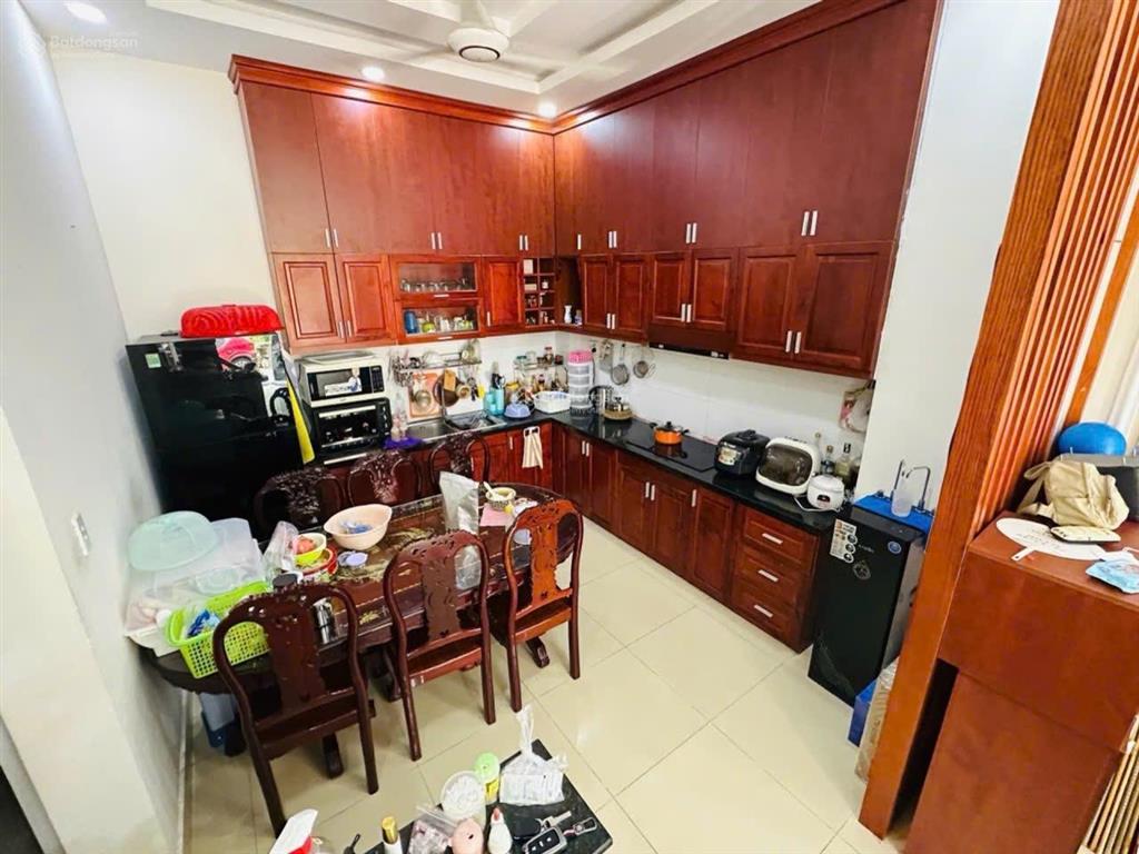 Bán nhà 3 tầng mới đẹp sát đường phạm văn đồng. đường ô tô vô tận nơi, giá chỉ 7,6 tỷ