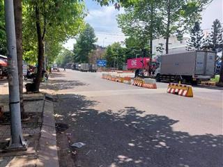 Bán đất 2 mt đường 35m và 12m.gần cổng cảng c cát lái.tiện kinh doanh.c405.dt 6x20m.giá 80 tr/m2
