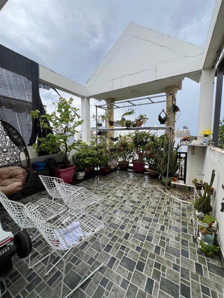 Bán nhà 4 tầng mới đẹp ngay trường đại học luật.sát quốc lộ 13.khu vạn phúc city.shr.giá 9.9 tỷ