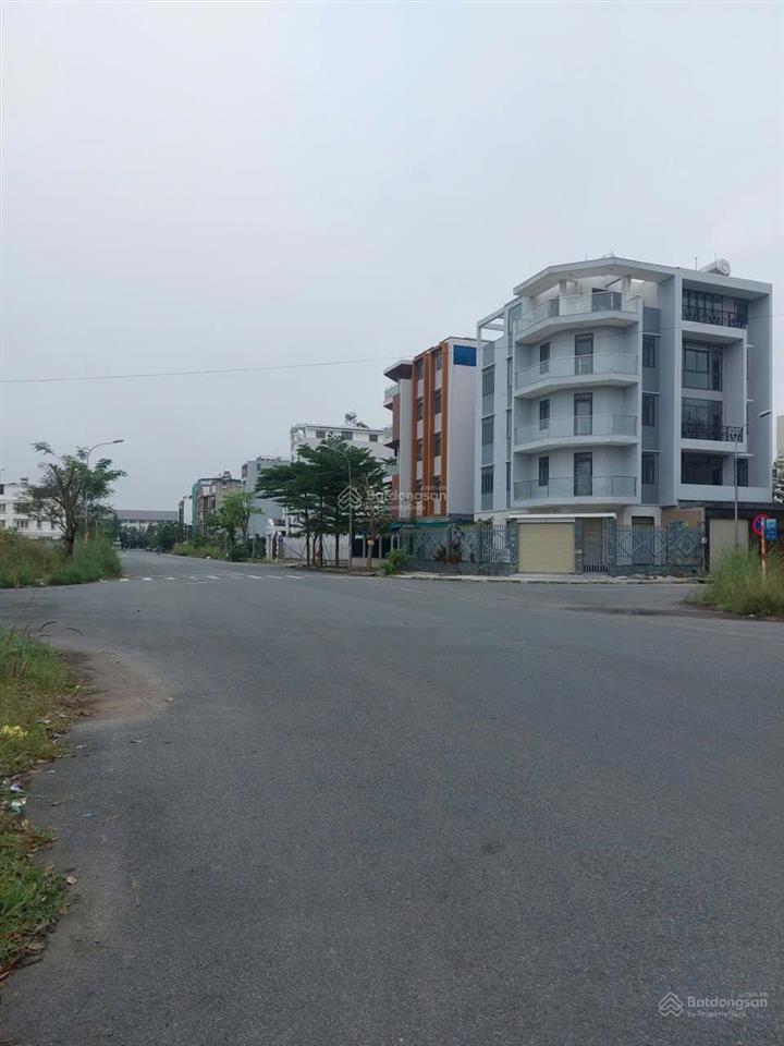 Bán nền đất sổ đỏ cá nhân sát trường đại học quản lý công nghệ umt dt 8x20m (160m2) giá 65 tr/m2