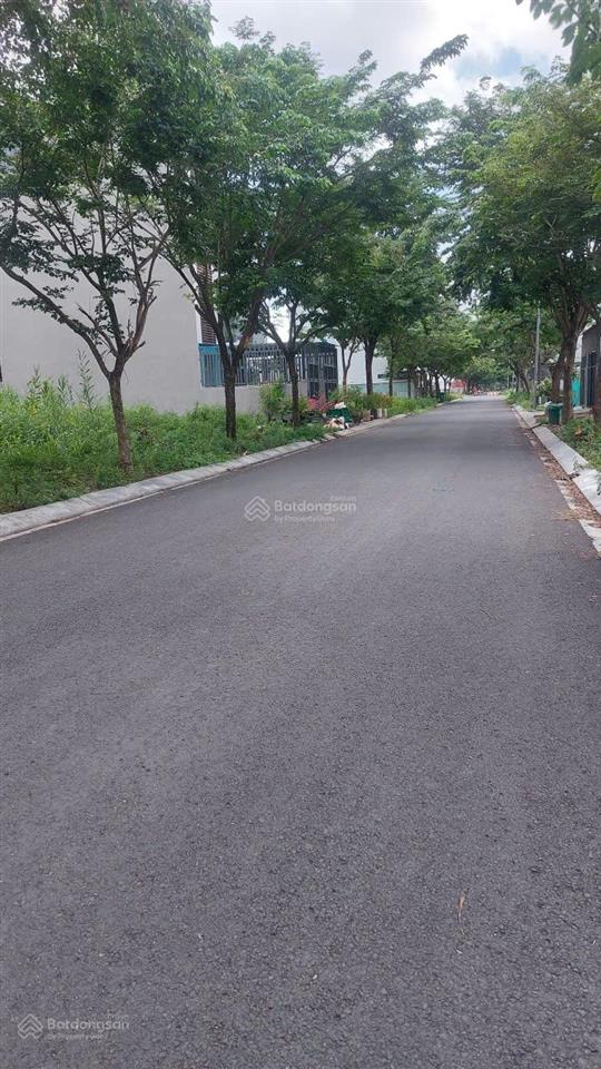 Cần bán nhanh lô đất tại khu đô thị cát lái.quận 2.khu quy hoạch đồng bộ.dt 7x17m(119m2)giá 60tr/m2