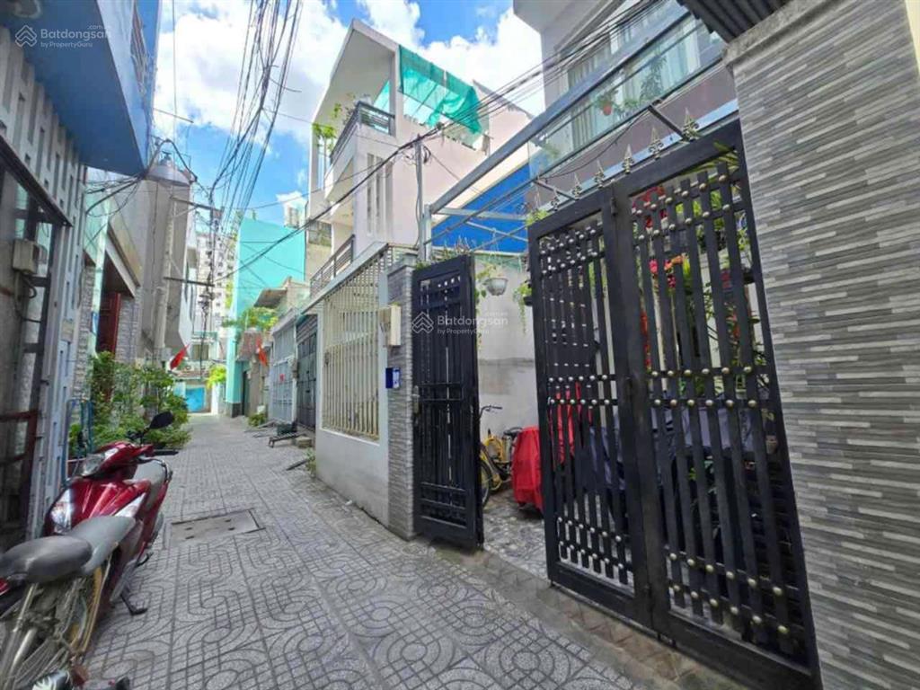 Bán nhanh căn nhà sau trung tâm gigamall, đường phạm văn đồng. 1 trệt 2 lầu. shr. giá chỉ 6,2 tỷ.