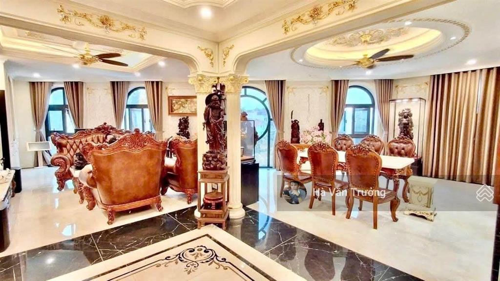Chính chủ cần bán căn nhà triệu đô trên phố vip quận đống đa