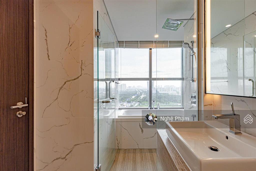 Cho thuê căn hộ 3 phòng ngủ empire city. diện tích rộng view sông. nội thất mới đẹp. giá tốt