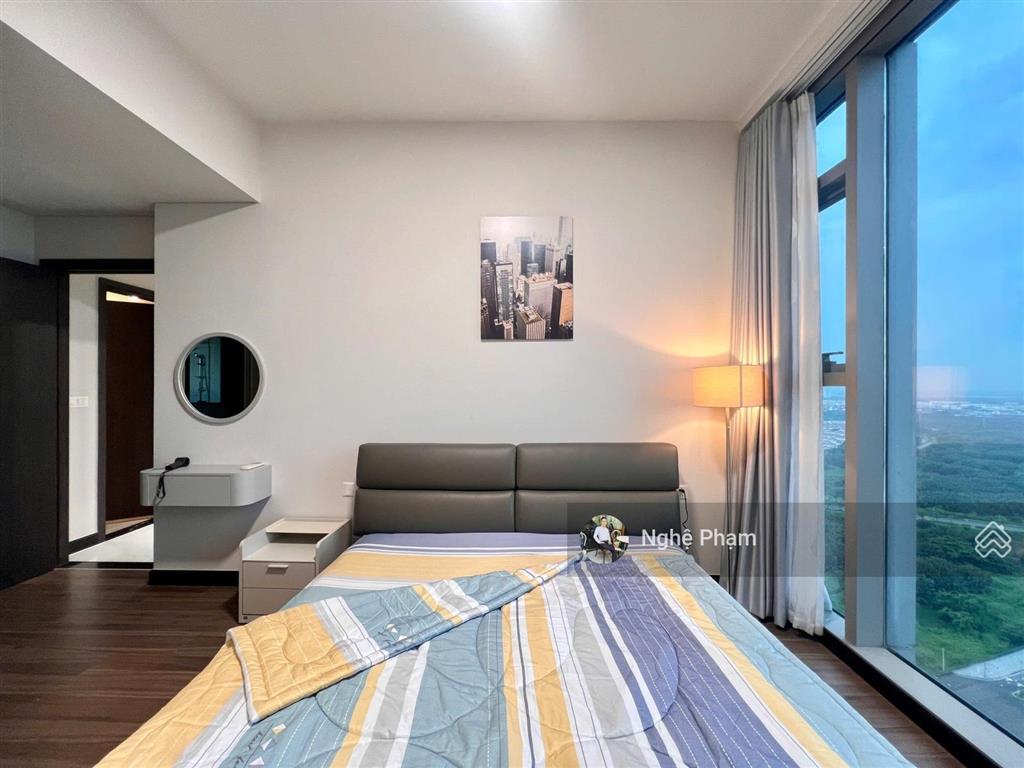 Cho thuê căn hộ 2 phòng ngủ empire city thủ thiêm, nội thất cao cấp sang trọng, view sông, mát mẻ