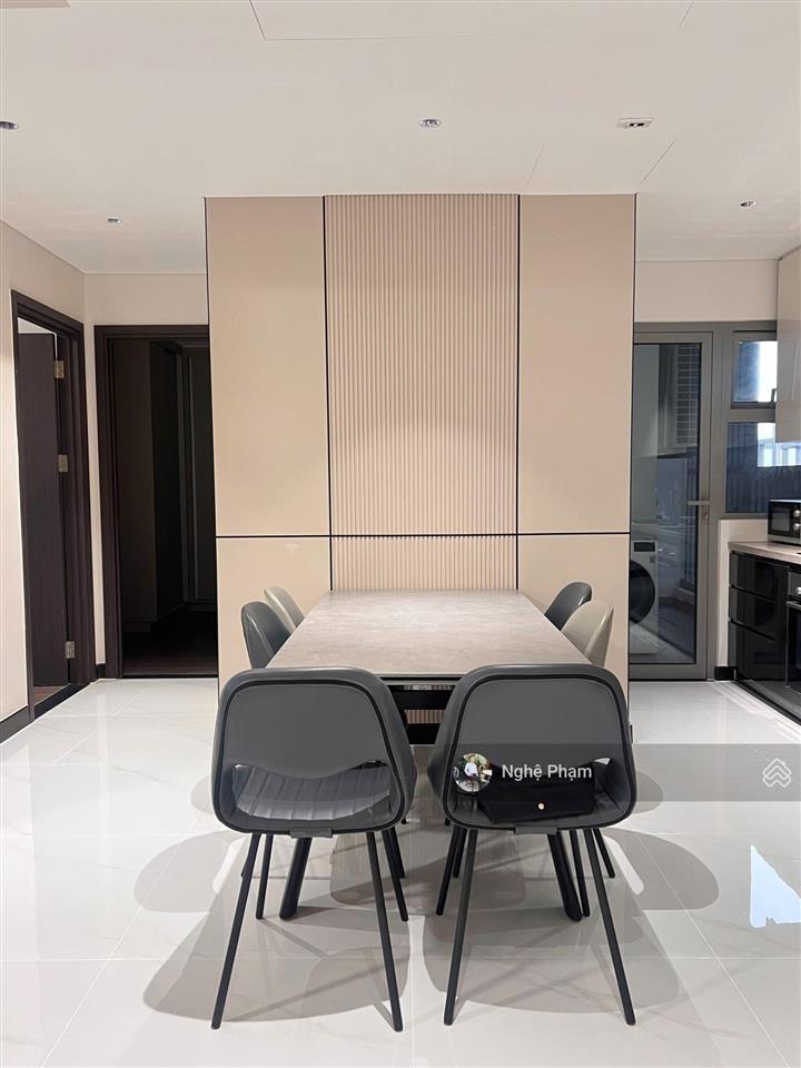 Cho thuê căn hộ 2 phòng ngủ empire city thủ thiêm, nội thất cao cấp sang trọng, view sông, mát mẻ