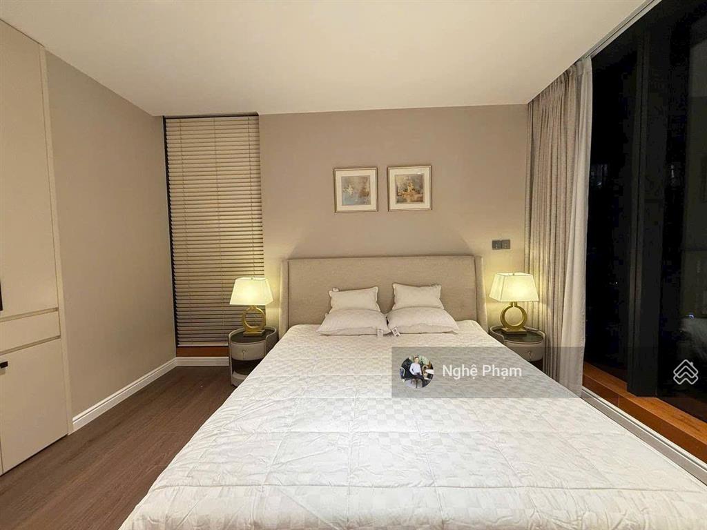 Bán căn hộ góc 3pn vinhomes golden river ba son. view thành phố, full nội thất cao cấp. giá tốt