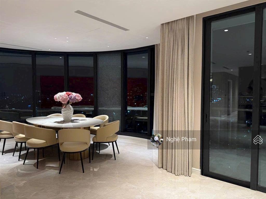 Bán căn hộ góc 3pn vinhomes golden river ba son. view thành phố, full nội thất cao cấp. giá tốt
