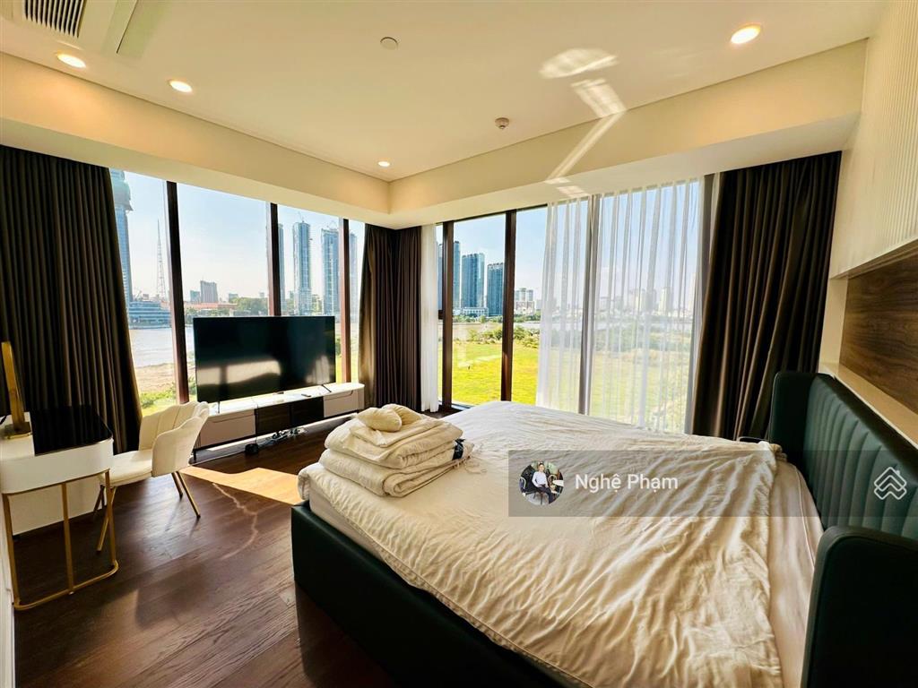 Cần cho thuê căn hộ 4pn 180m2 galleria  metropole thủ thiêm. nội thất hiện đại, view sông, bitexco