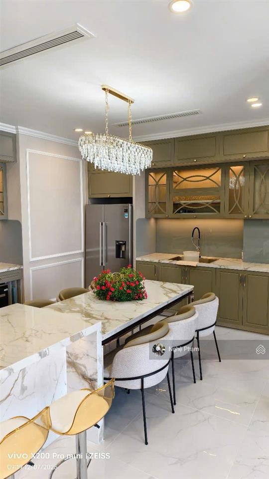 Đang trống sẵn cần cho thuê căn hộ 2pn empire city. view thoáng, hướng mát, nội thất đẹp cao cấp
