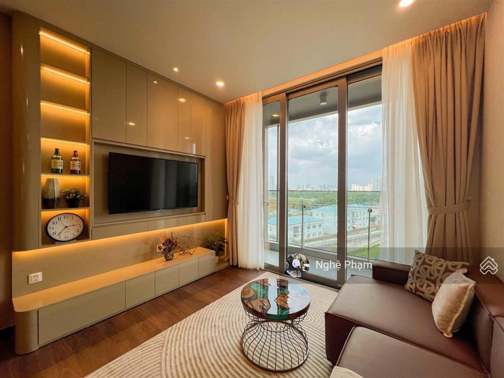 Đang trống sẵn cần cho thuê căn hộ 2pn empire city. view thoáng, hướng mát, nội thất đẹp cao cấp