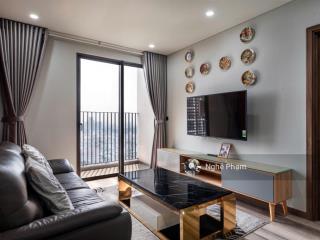 Cần bán căn hộ 2pn hà đô centrosa quận 10. tầng cao view bitexco. hướng nắng sáng, sẵn sổ hồng