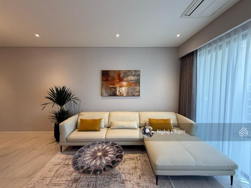 Bán căn hộ 2 phòng ngủ toà b  opera, tầng cao view sông, bitexco. ban công lớn. giá tốt đầu tư