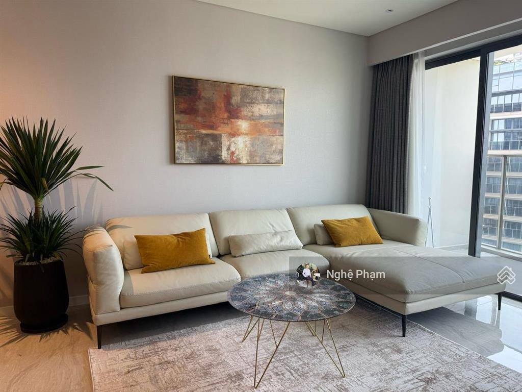 Bán căn hộ 2 phòng ngủ toà b  opera, tầng cao view sông, bitexco. ban công lớn. giá tốt đầu tư