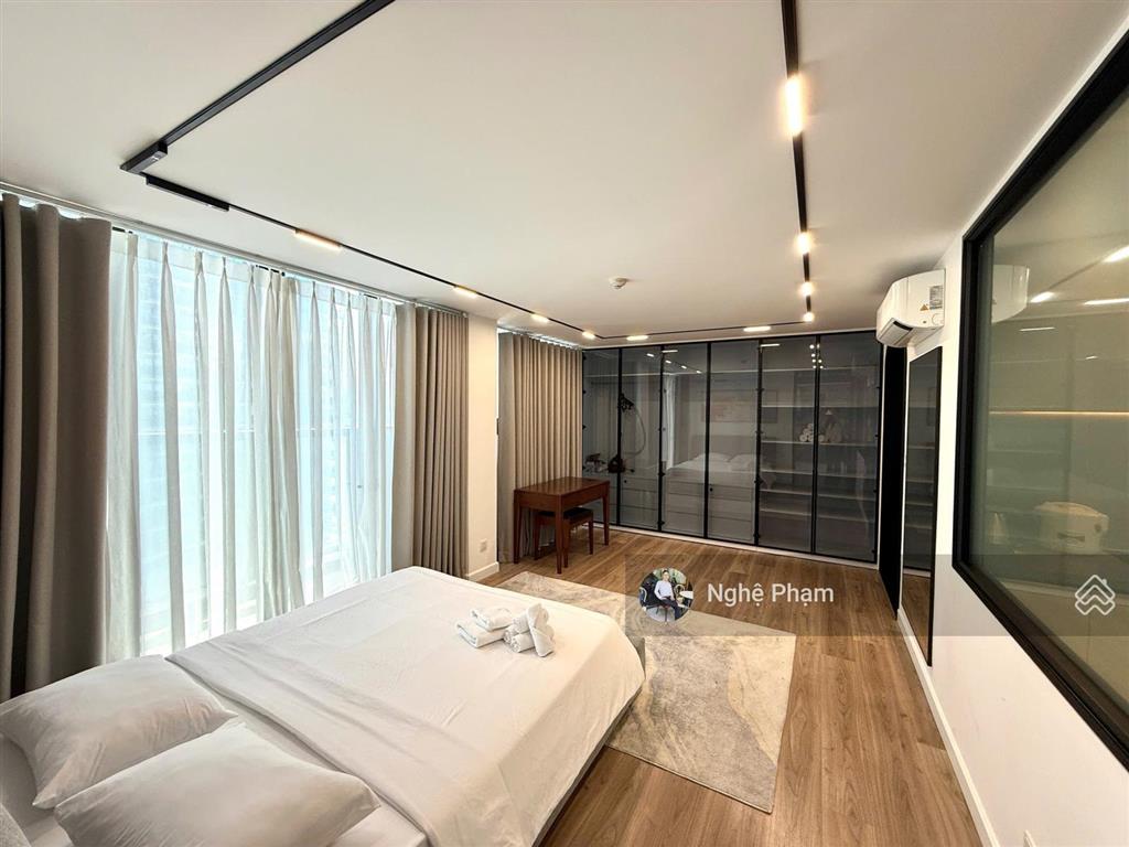 Cho thuê căn hộ loft tầng cao view đẹp 3pn 3wc. galleria  metropole. sang trọng và đẳng cấp