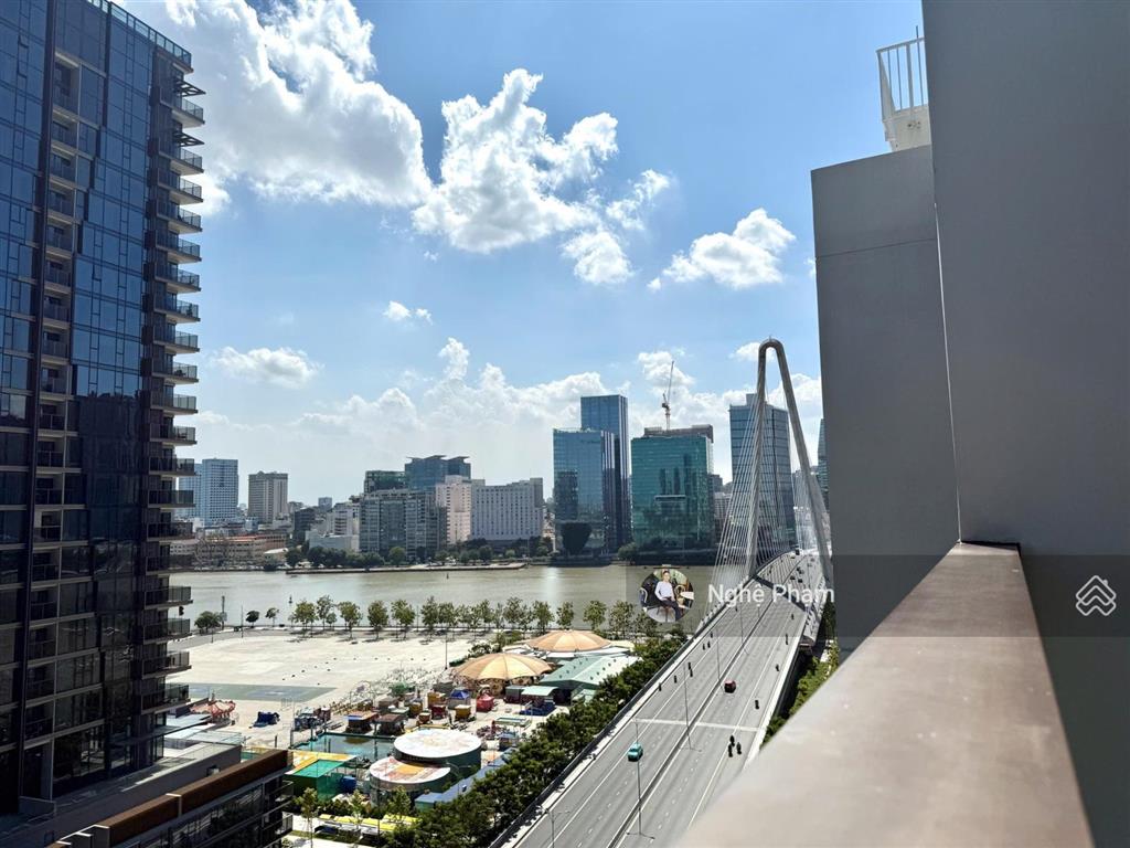 Cho thuê căn hộ loft tầng cao view đẹp 3pn 3wc. galleria  metropole. sang trọng và đẳng cấp