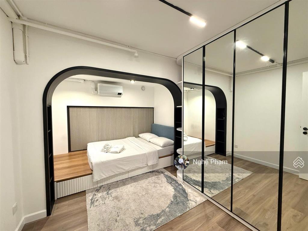 Cho thuê căn hộ loft tầng cao view đẹp 3pn 3wc. galleria  metropole. sang trọng và đẳng cấp