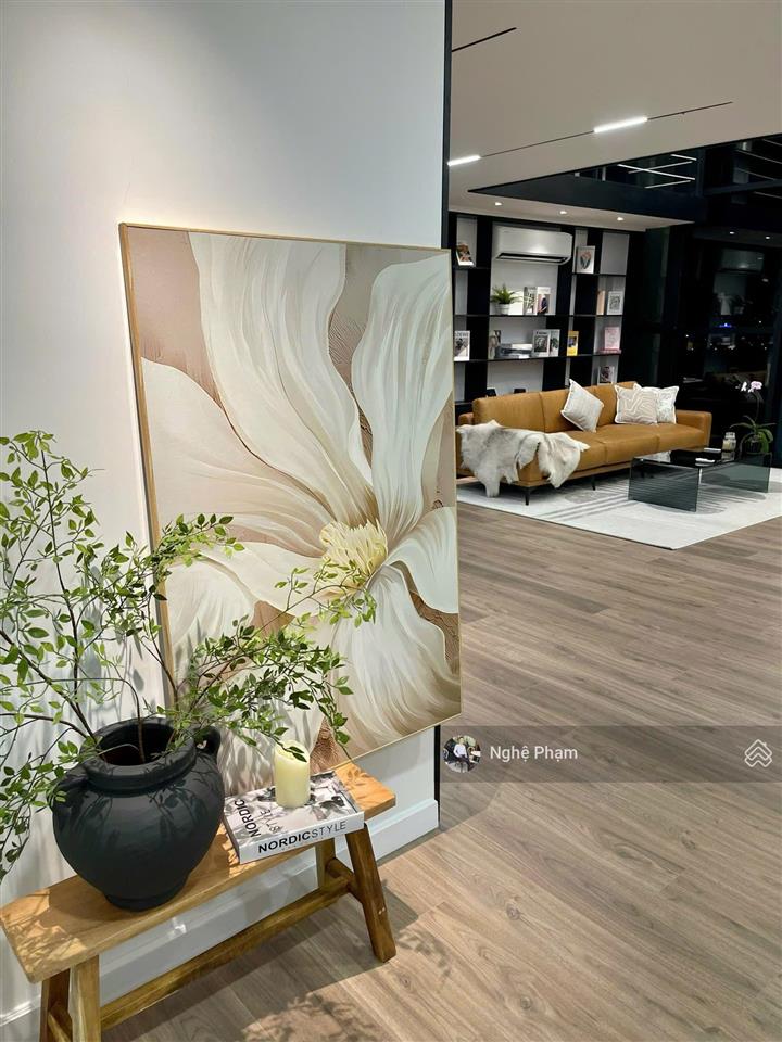Cho thuê căn hộ loft tầng cao view đẹp 3pn 3wc. galleria  metropole. sang trọng và đẳng cấp