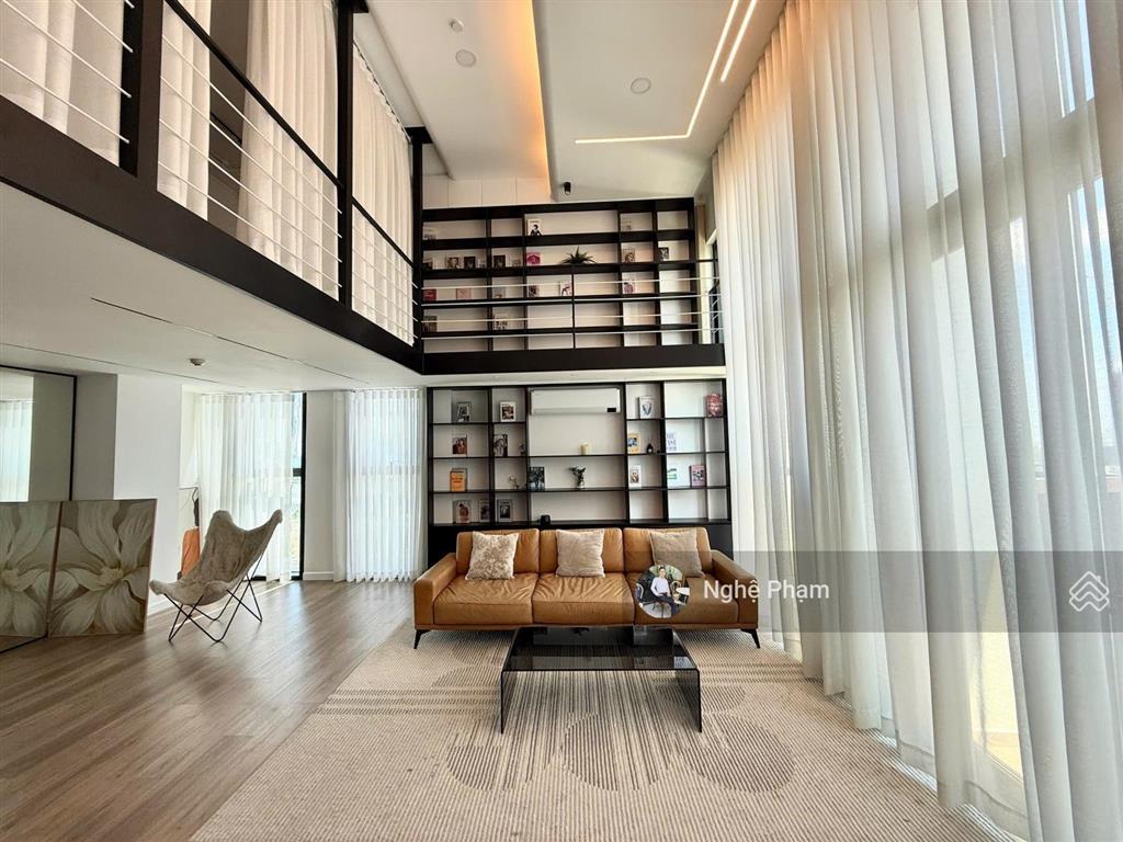 Cho thuê căn hộ loft tầng cao view đẹp 3pn 3wc. galleria  metropole. sang trọng và đẳng cấp