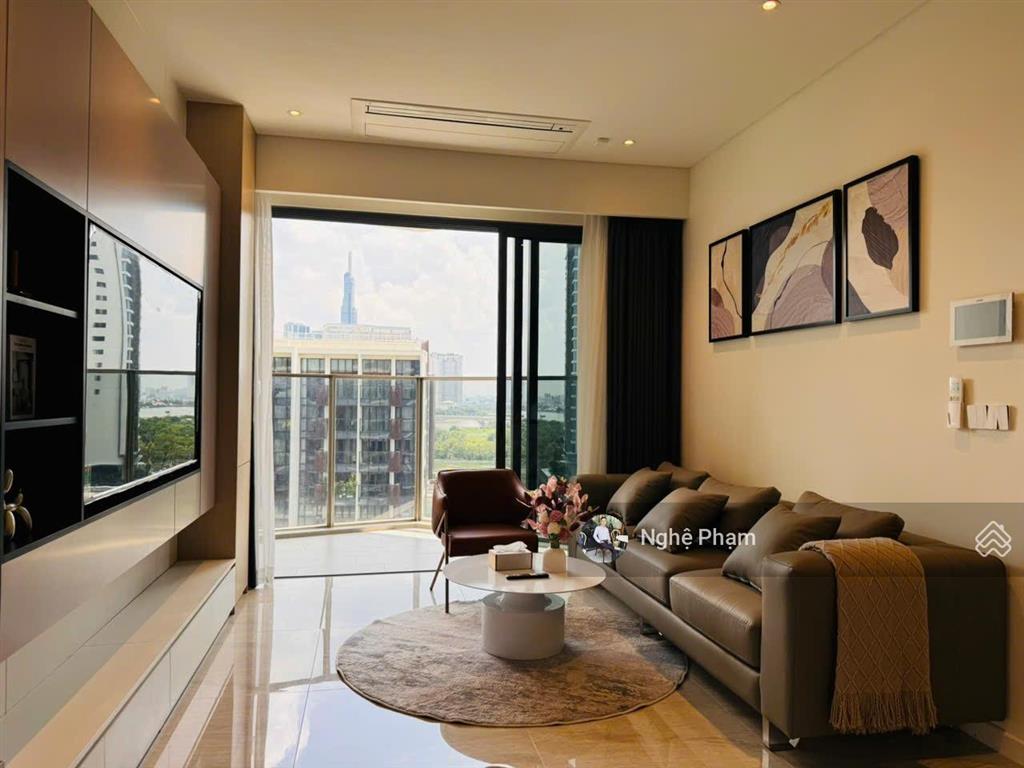 Hiếm có 1 căn 2pn bán tại opera  metropole. mua vào lời ngay. căn góc view thoáng, nhà đẹp