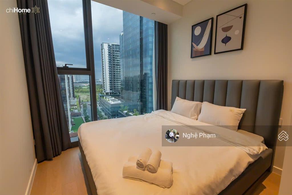 Hiếm có 1 căn 2pn bán tại opera  metropole. mua vào lời ngay. căn góc view thoáng, nhà đẹp
