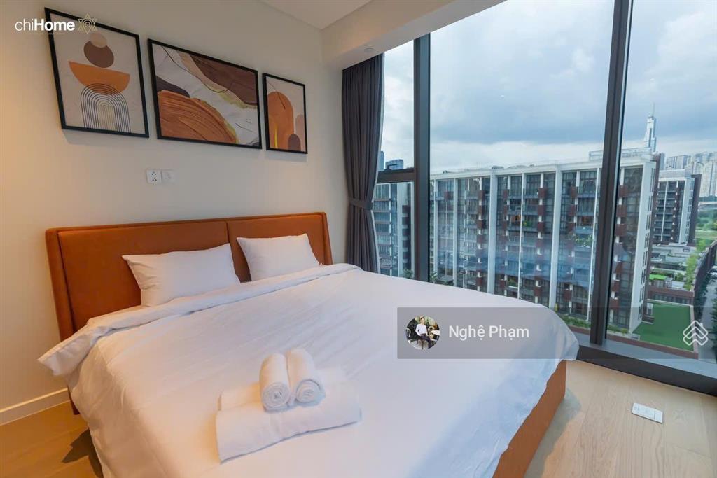 Hiếm có 1 căn 2pn bán tại opera  metropole. mua vào lời ngay. căn góc view thoáng, nhà đẹp