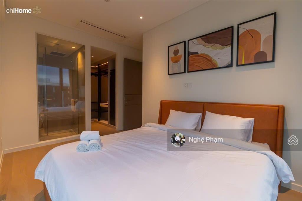 Hiếm có 1 căn 2pn bán tại opera  metropole. mua vào lời ngay. căn góc view thoáng, nhà đẹp