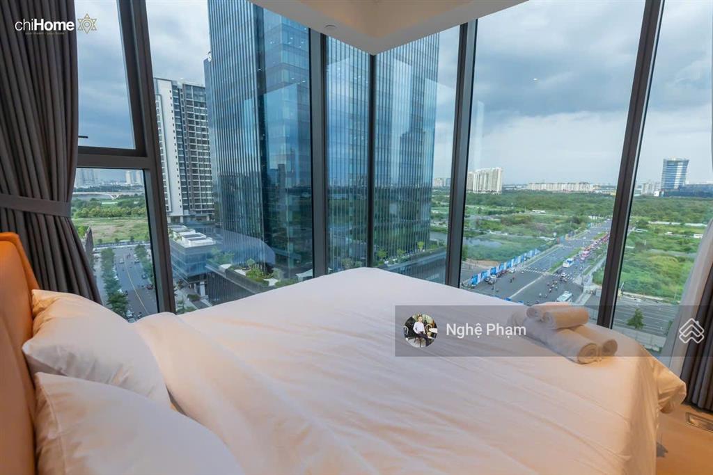 Hiếm có 1 căn 2pn bán tại opera  metropole. mua vào lời ngay. căn góc view thoáng, nhà đẹp