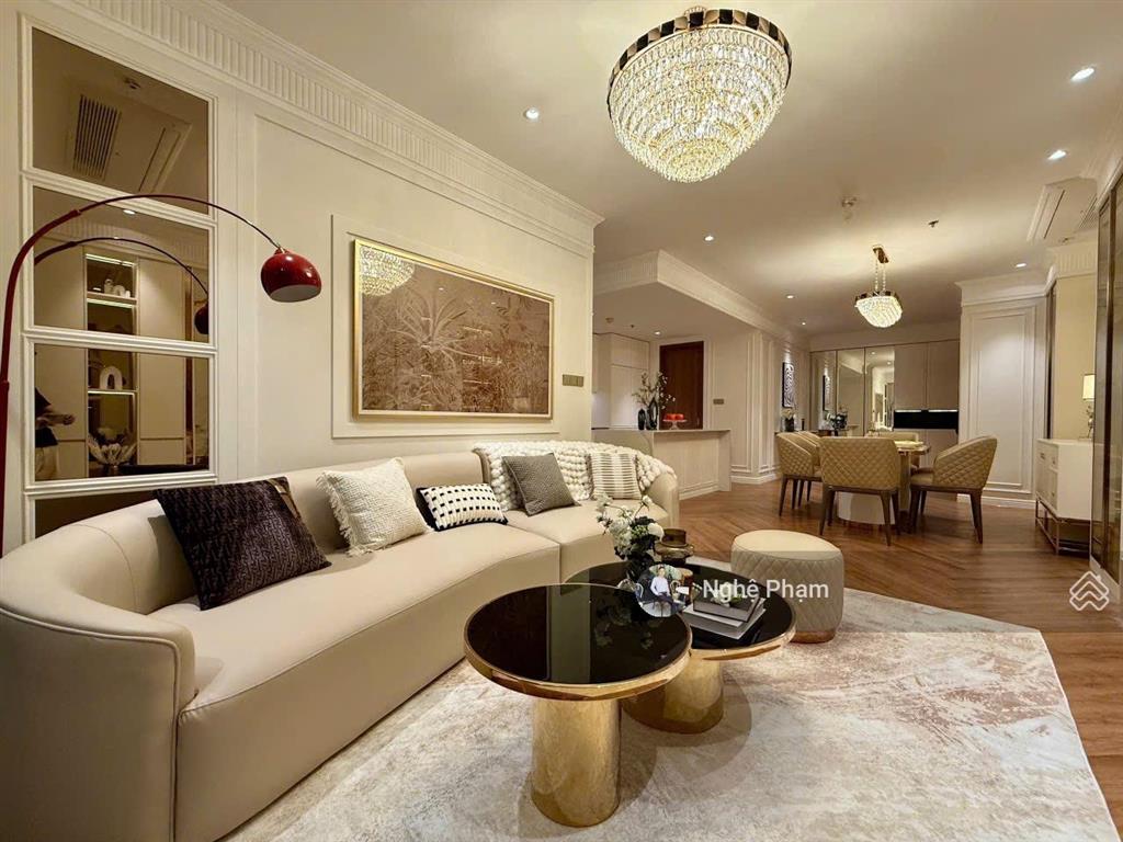 Cho thuê căn hộ 3pn the crest  metropole. tầng cao view đẹp, nội thất cao cấp. đang trống sẵn
