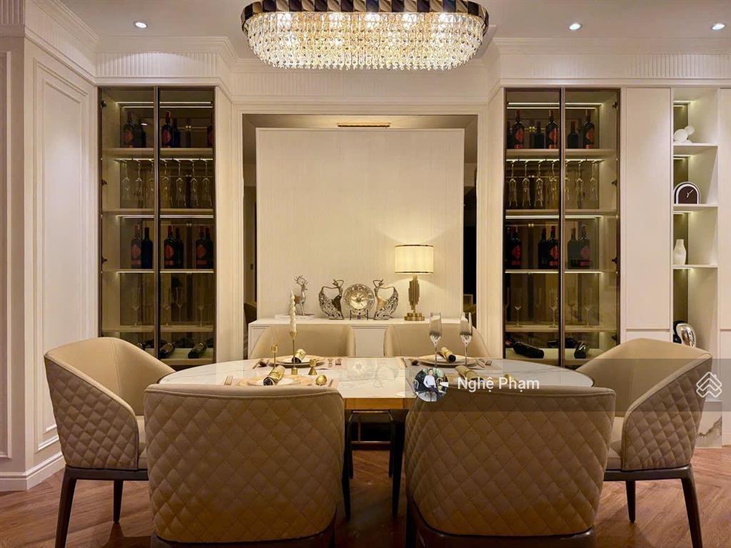 Cho thuê căn hộ 3pn the crest  metropole. tầng cao view đẹp, nội thất cao cấp. đang trống sẵn