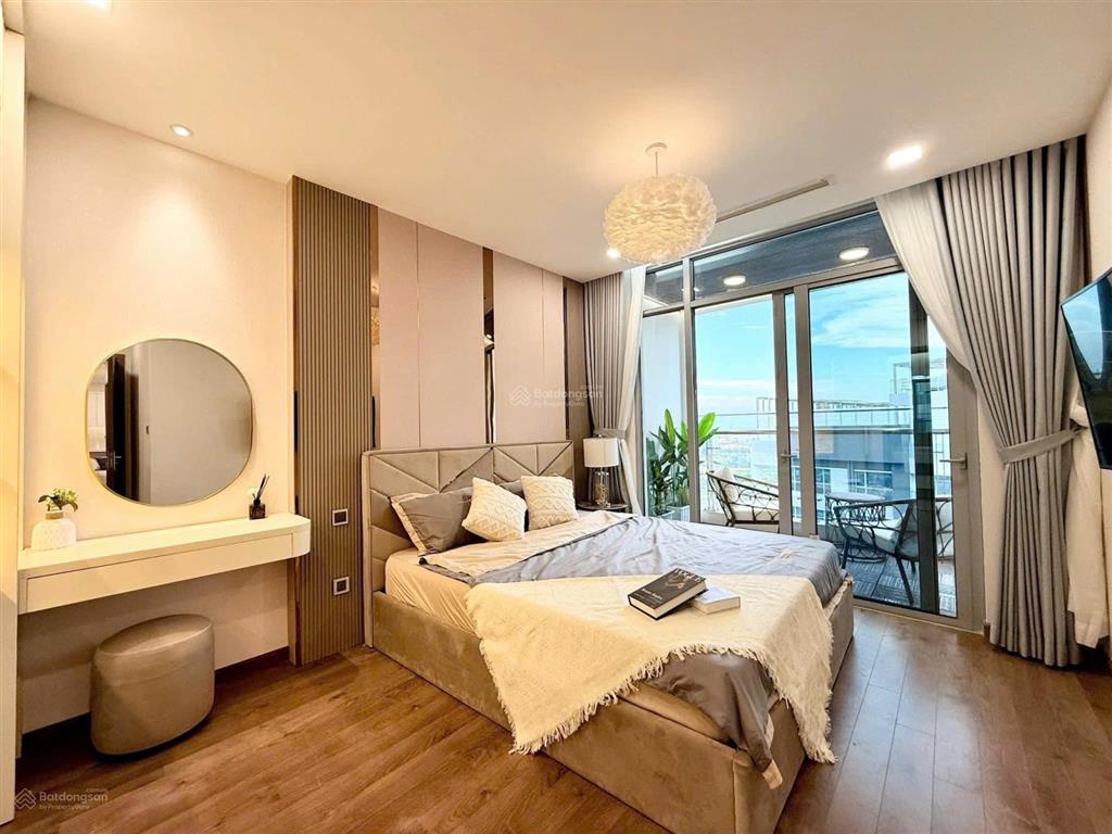 Cần cho thuê căn hộ 2pn khu park tại vinhomes central park, nội thất hiện đại decor mới, nhà đẹp