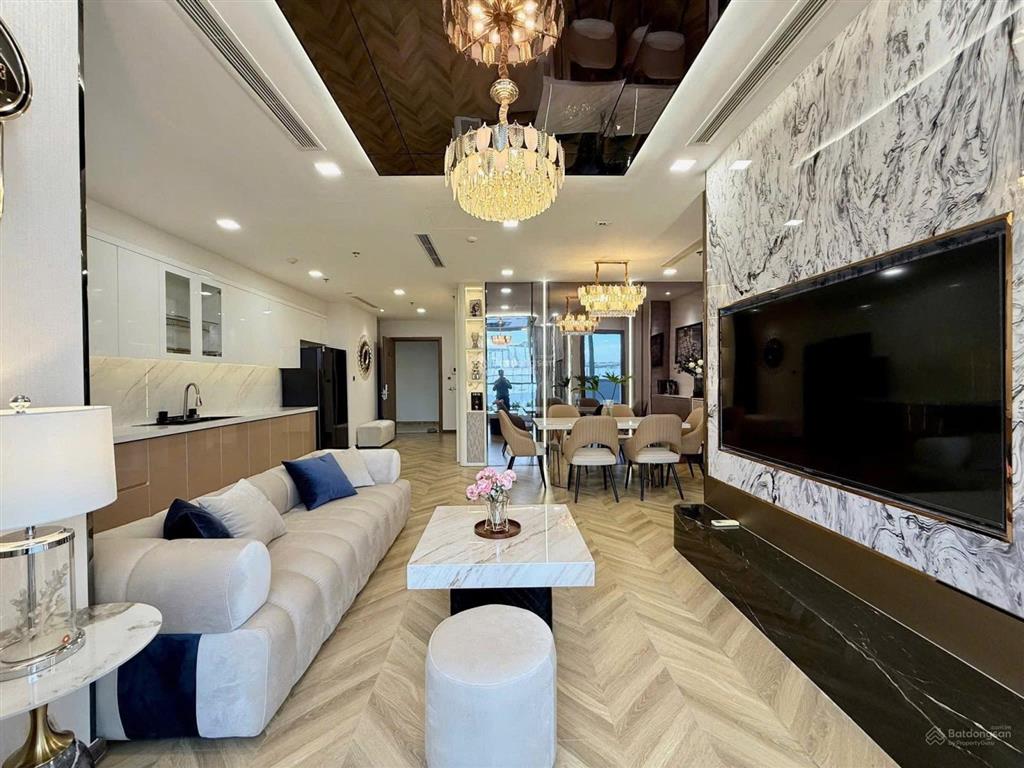Cần cho thuê căn hộ 2pn khu park tại vinhomes central park, nội thất hiện đại decor mới, nhà đẹp