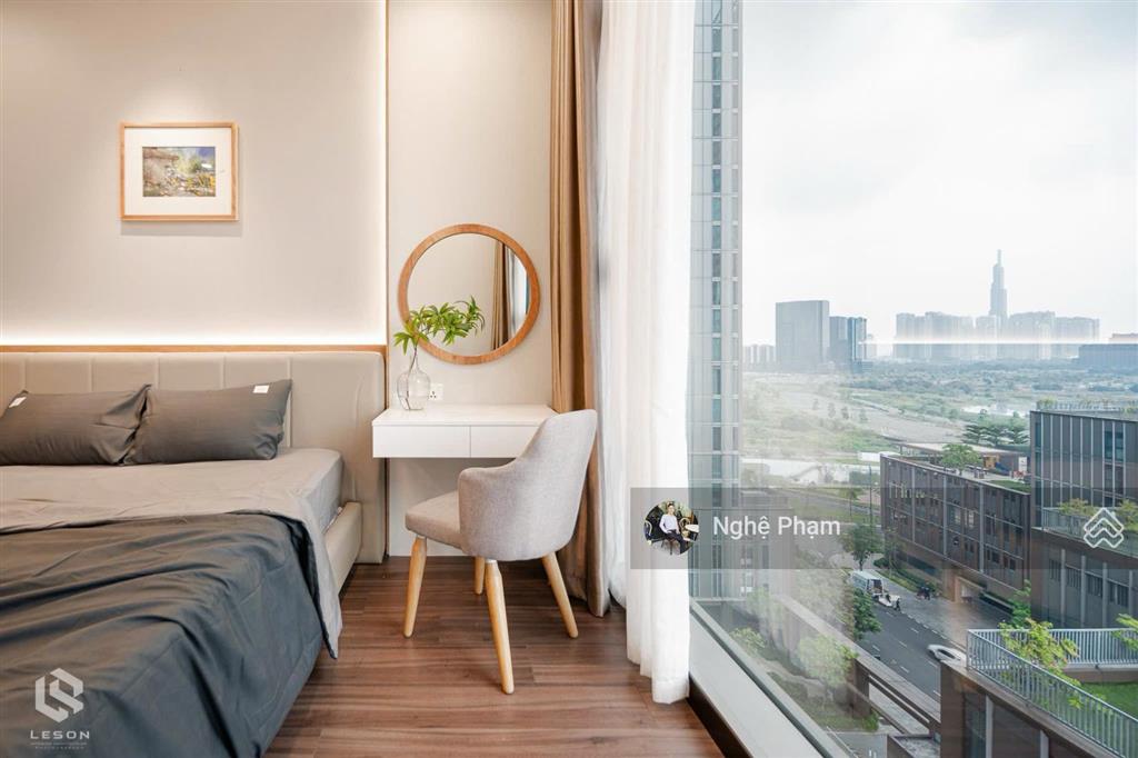 Cho thuê căn hộ 2 phòng ngủ empire city, nội thất mới đẹp, đang trống có thể vào ở ngay. 0932 106 ***