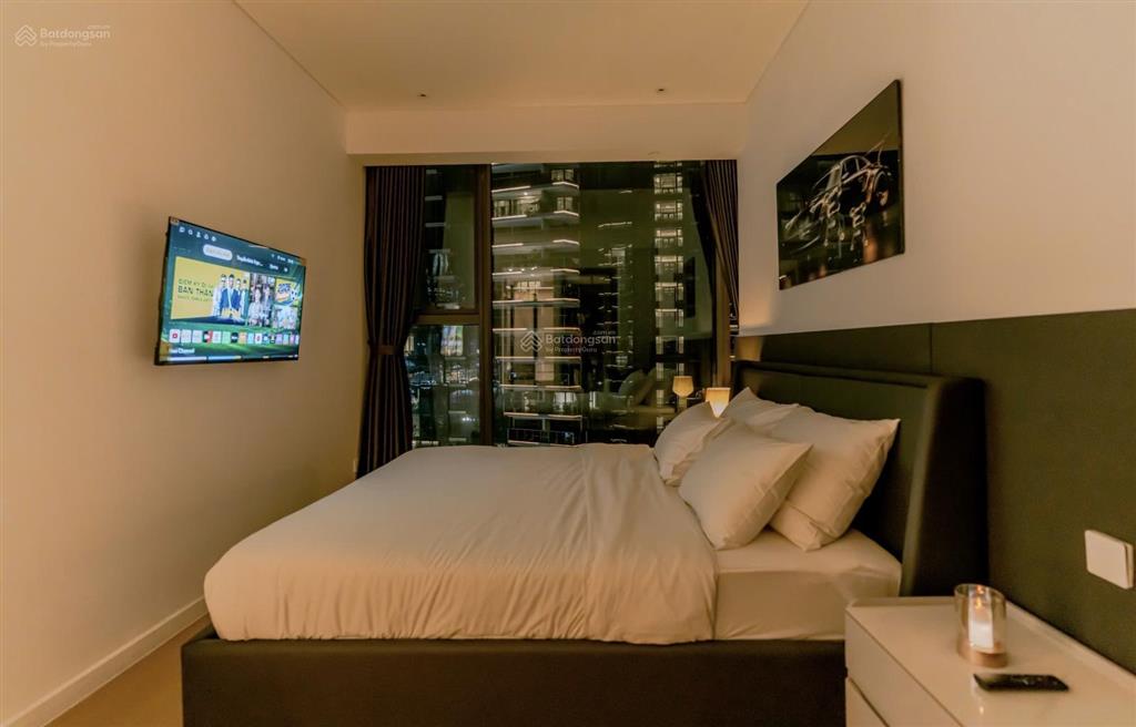 Cần cho thuê căn hộ 2pn opera  metropole thủ thiêm. tầng cao, view cầu ba son. đẹp, thoáng mát