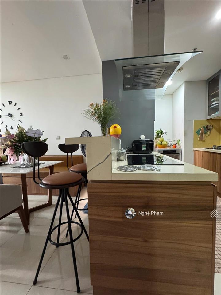 Tin thật 100%. cần bán nhanh căn hộ 2pn hado centrosa quận 10. view thoáng, sẵn sổ hồng. giá tốt
