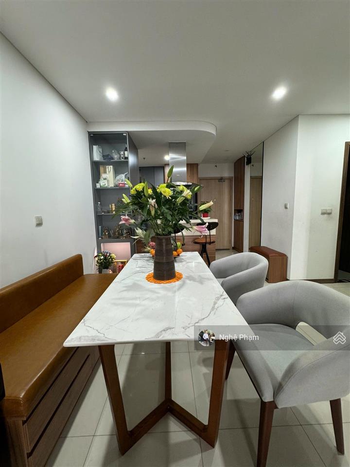 Tin thật 100%. cần bán nhanh căn hộ 2pn hado centrosa quận 10. view thoáng, sẵn sổ hồng. giá tốt