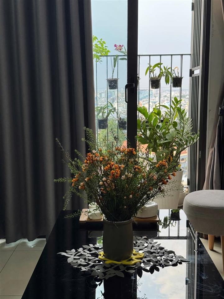 Tin thật 100%. cần bán nhanh căn hộ 2pn hado centrosa quận 10. view thoáng, sẵn sổ hồng. giá tốt