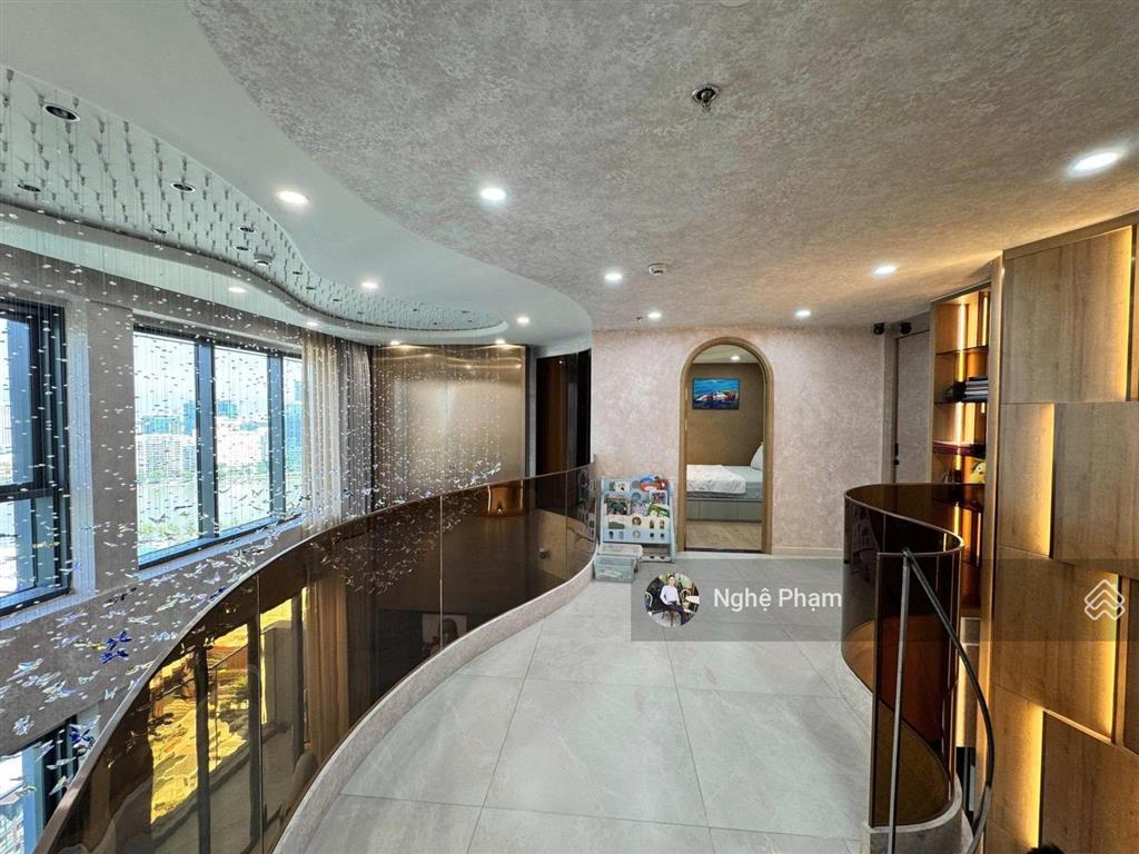 Cần cho thuê căn hộ 3pn duplex tại the crest  metropole thủ thiêm. nội thất sang trọng, view đẹp