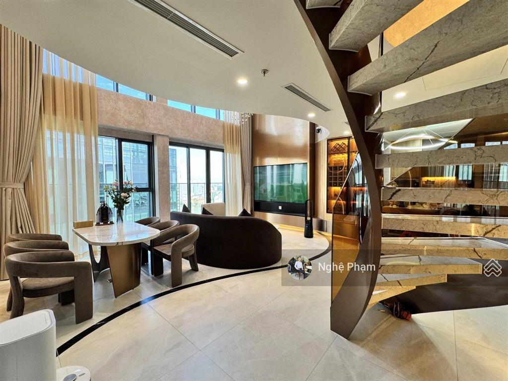 Cần cho thuê căn hộ 3pn duplex tại the crest  metropole thủ thiêm. nội thất sang trọng, view đẹp