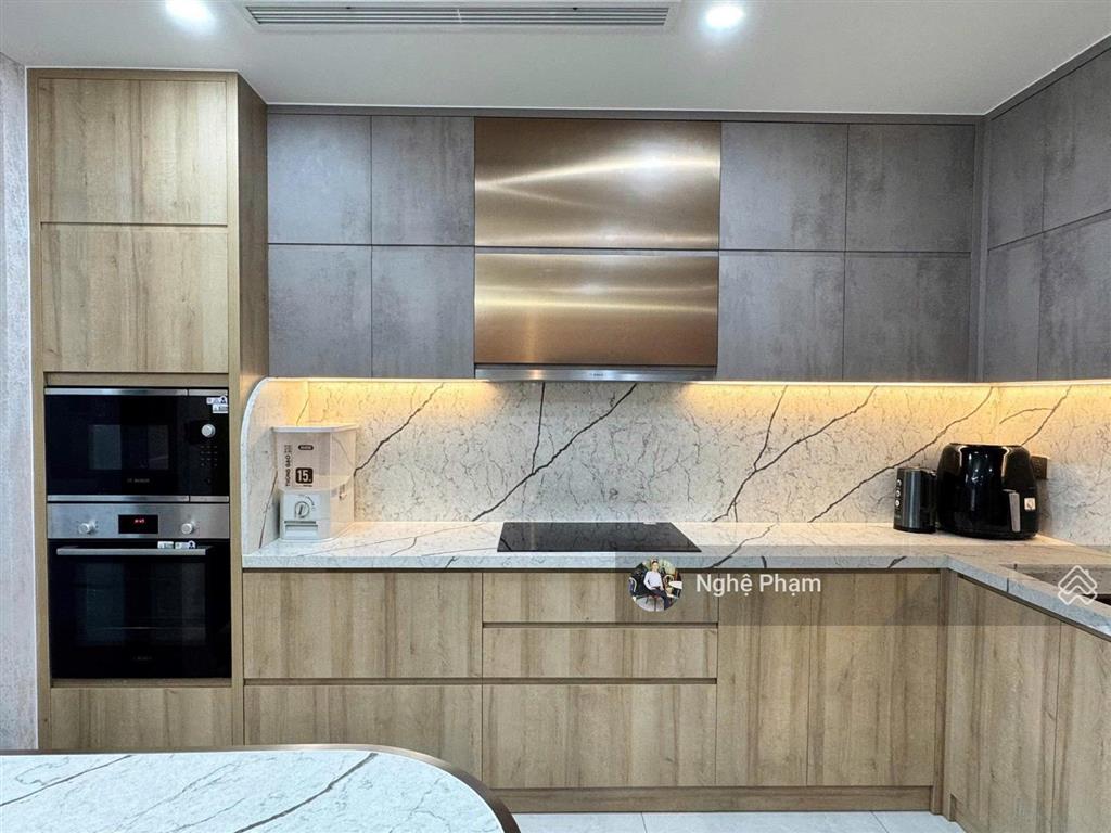 Cần cho thuê căn hộ 3pn duplex tại the crest  metropole thủ thiêm. nội thất sang trọng, view đẹp