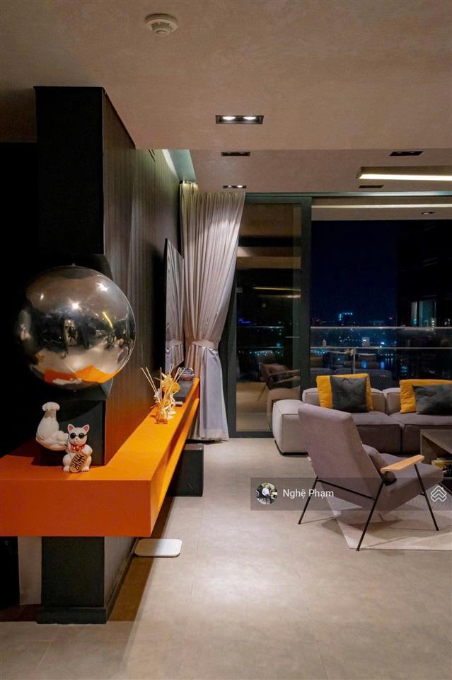 Cho thuê gấp siêu phẩm 3 phòng ngủ empire city, view sông, bitexco. nội thất hiện đại, sang trọng