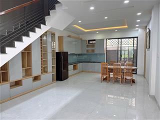 Bán nhà 3 tầng hướng đông, đường 16m gói 2 kđt mỹ gia nha trang giá 8,3 tỷ