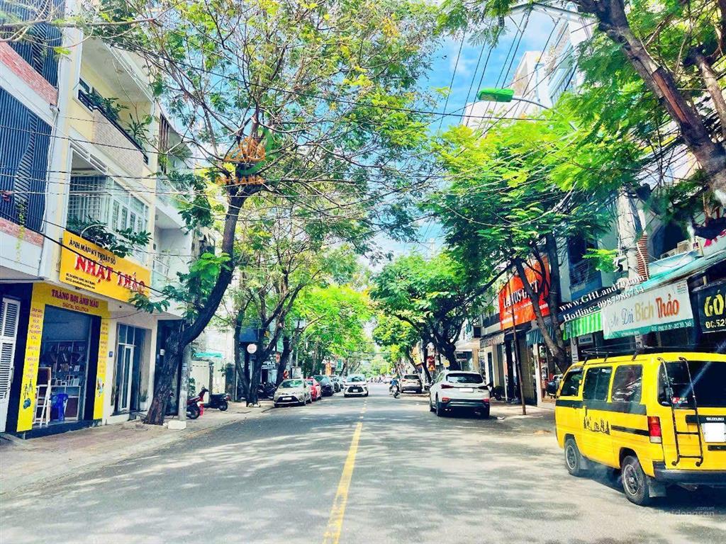 Bán nhà căn góc 190m2 đường bạch đằng tp nha trang