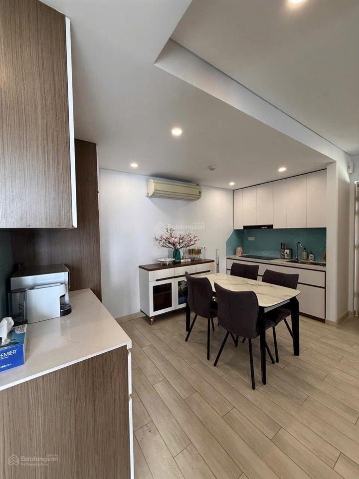 Bán căn góc 2 phòng ngủ view trực diện biển goldcoast nha trang.
