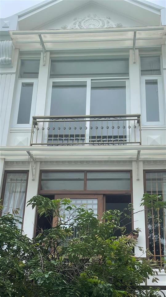 Bán nhà mặt tiền đường nguyễn thị minh khai, trung tâm nha trang.