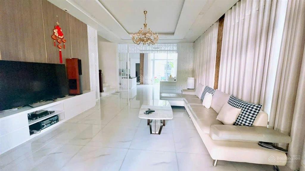 Bán biệt thự đẳng cấp nằm ngay khu bàn cờ trung tâm thành phố nha trang