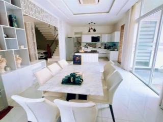 Bán biệt thự đẳng cấp nằm ngay khu bàn cờ trung tâm thành phố nha trang