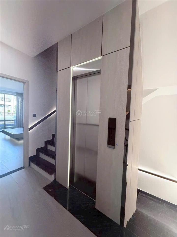 Bán nhà đẹp hướng đông full nội thất hiện đại  có thang máy gói 5 mỹ gia (thái hưng)